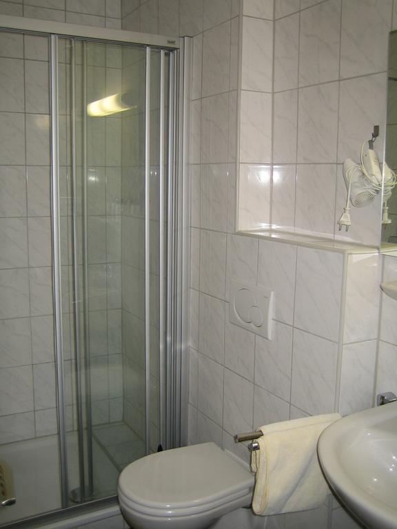 Landhotel Weinhaus Treis Weinähr Quarto foto